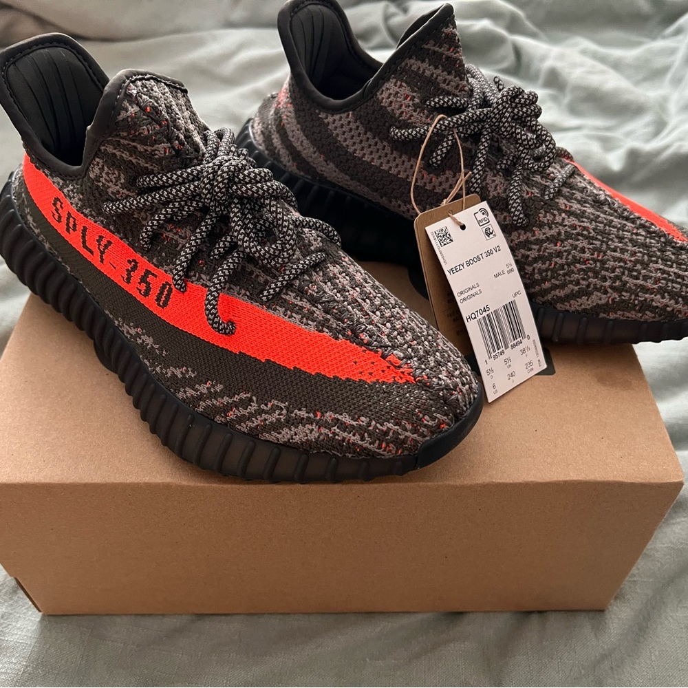 Yeezy Boost NWT